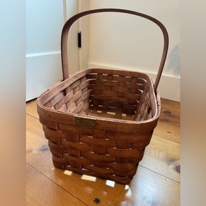 Collectable Petersboro Basket